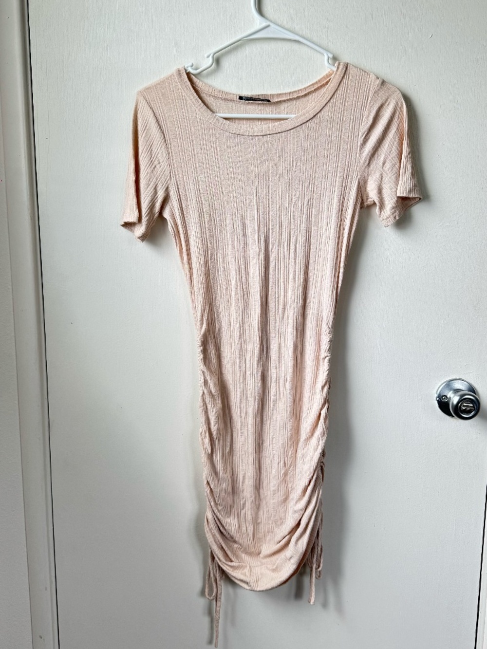 size XS/small beige colored body con dress